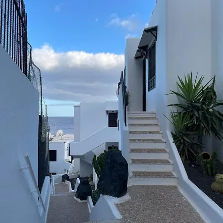 The White Dragos With Ocean View *