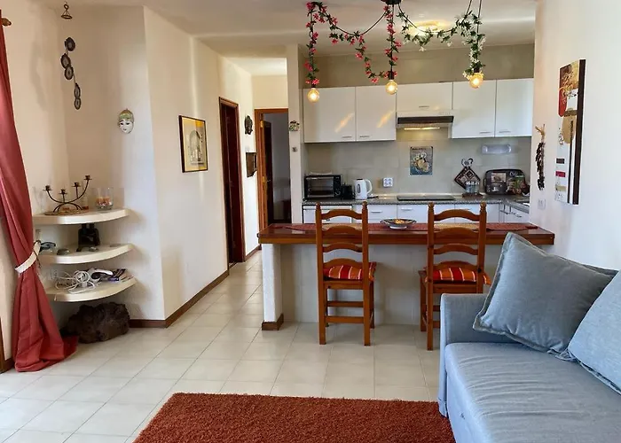 The White Dragos With Ocean View Apartment Tias