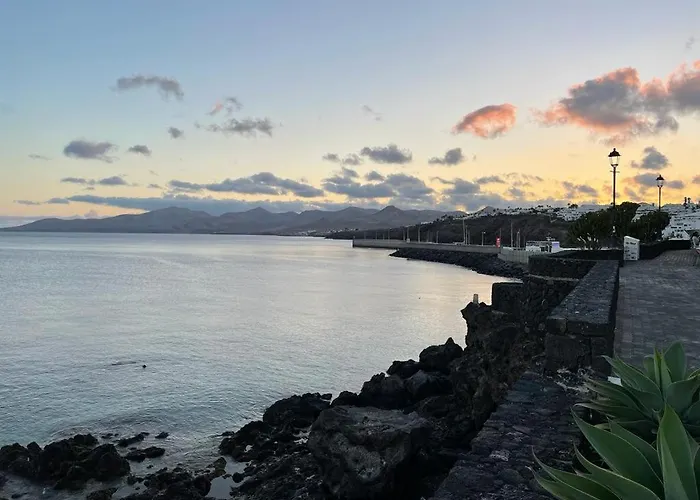 Apartment The White Dragos With Ocean View Tias